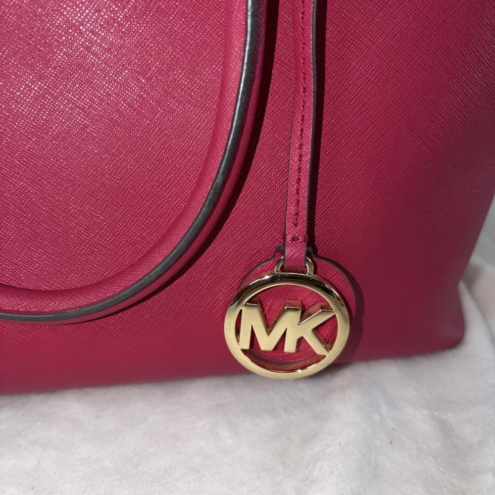 Michael Kors Sutton Saffiano Leather Medium Satchel Handbag Fuchsia Classic Chic